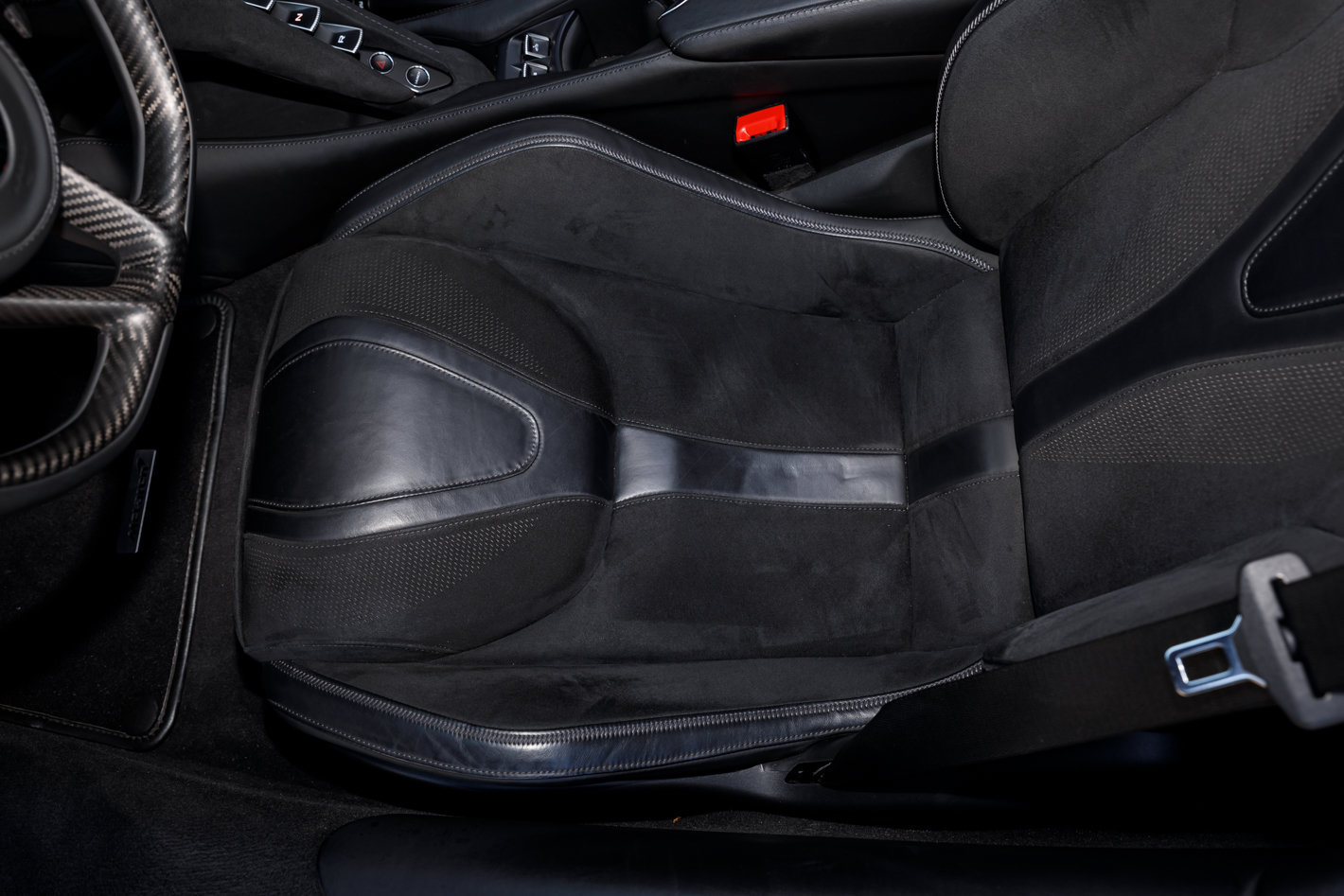 Used 2022 McLaren 720S Luxury RWD image 18