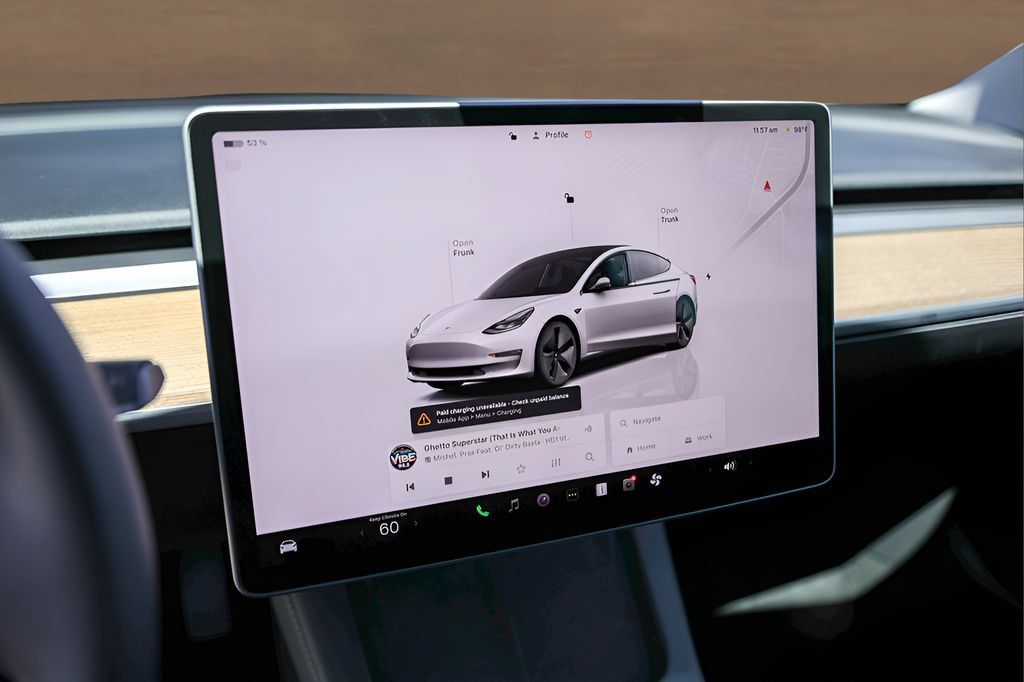 Used 2023 Tesla Model 3 Standard Range RWD image 14