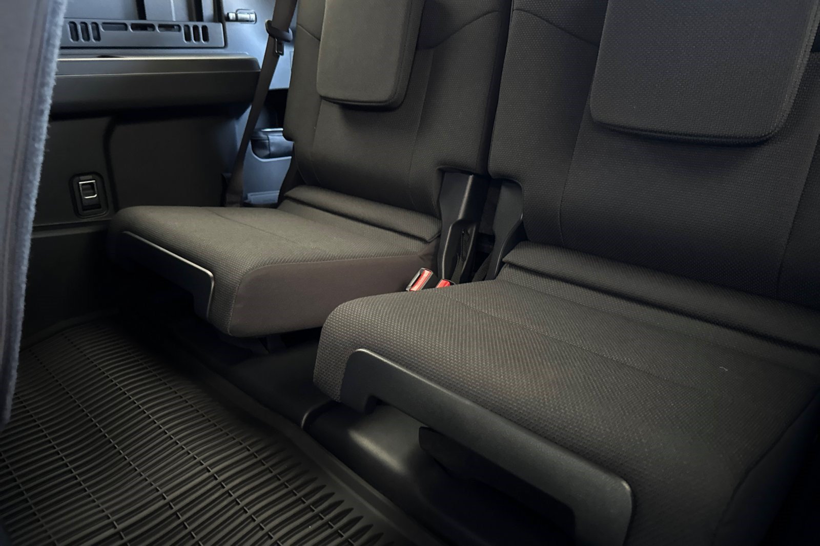 New 2026 Toyota 4Runner SR5 AWD/4WD image 28