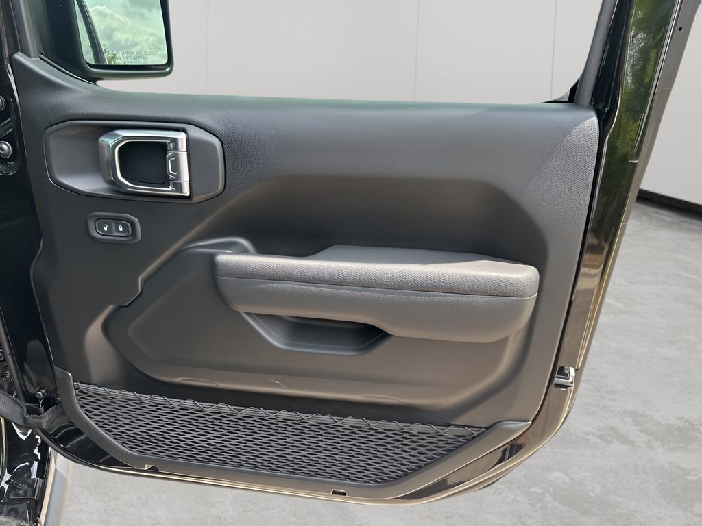 New 2025 Jeep Wrangler Unlimited Rubicon w/ Safety Group image 52