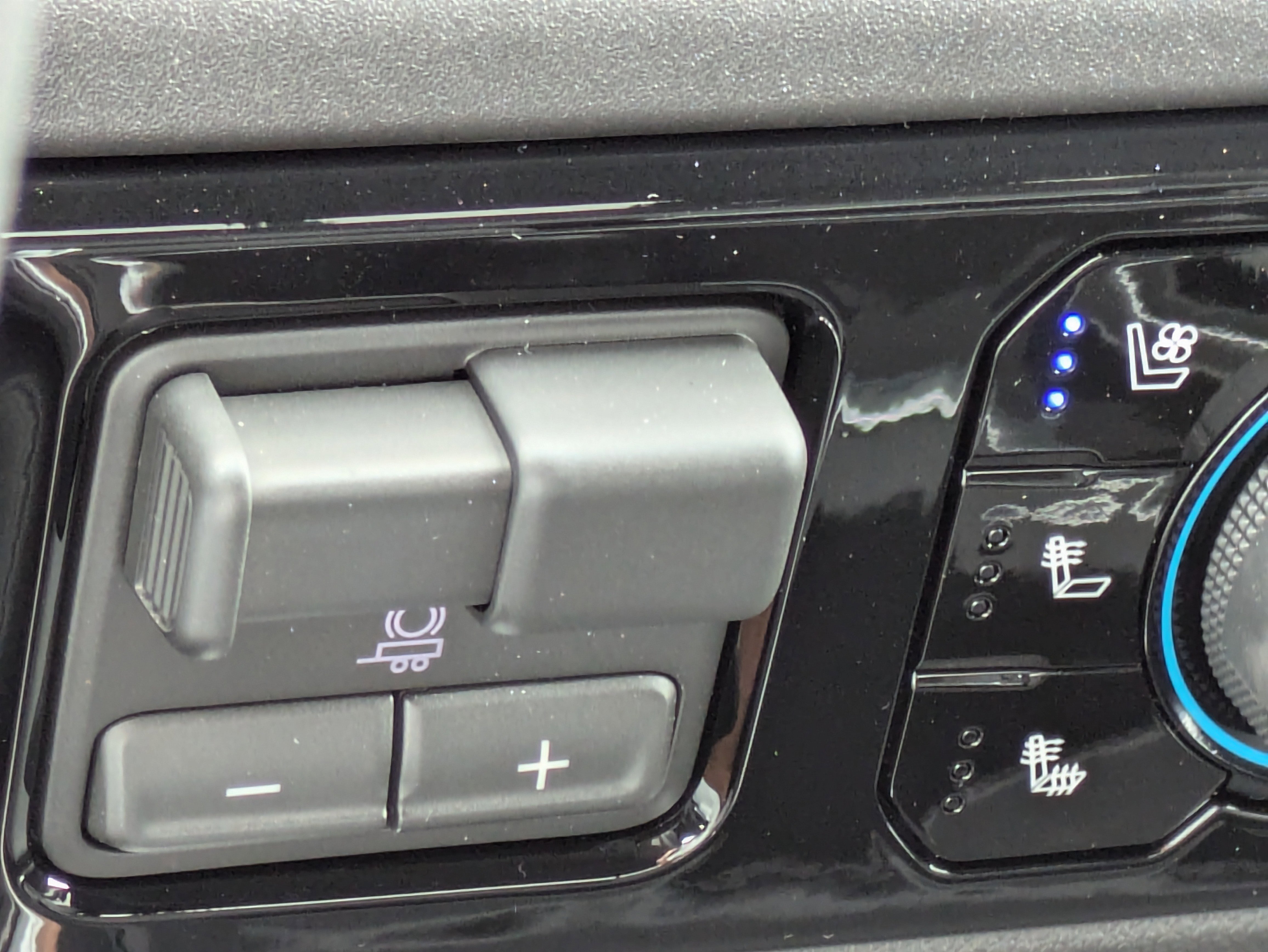 New 2026 Chevrolet Silverado 2500 LTZ w/ LTZ Premium Package image 25