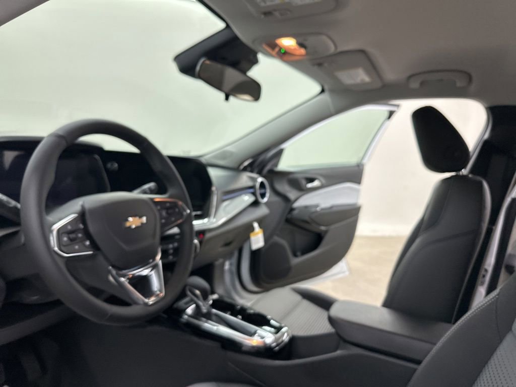New 2026 Chevrolet Trax LT w/ Driver Confidence Package image 27