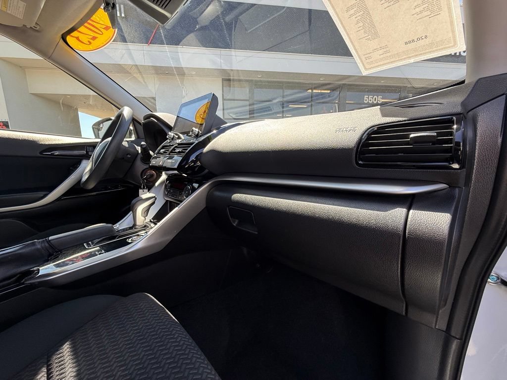 Used 2023 Mitsubishi Eclipse Cross LE AWD/4WD image 16