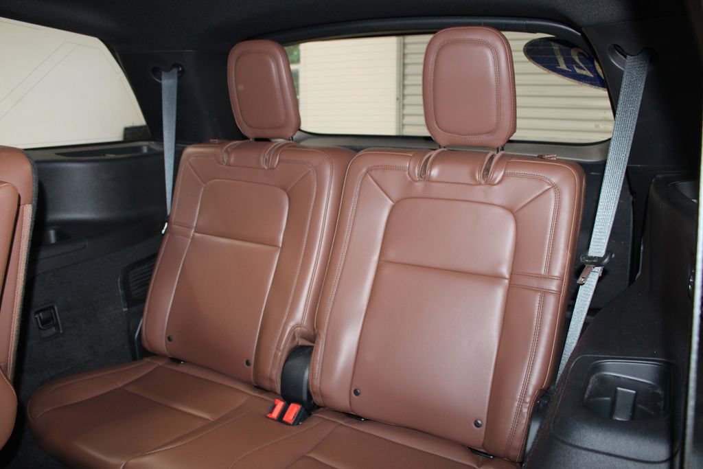 Used 2021 Lincoln Aviator Reserve w/ Equipment Group 201A AWD/4WD image 27