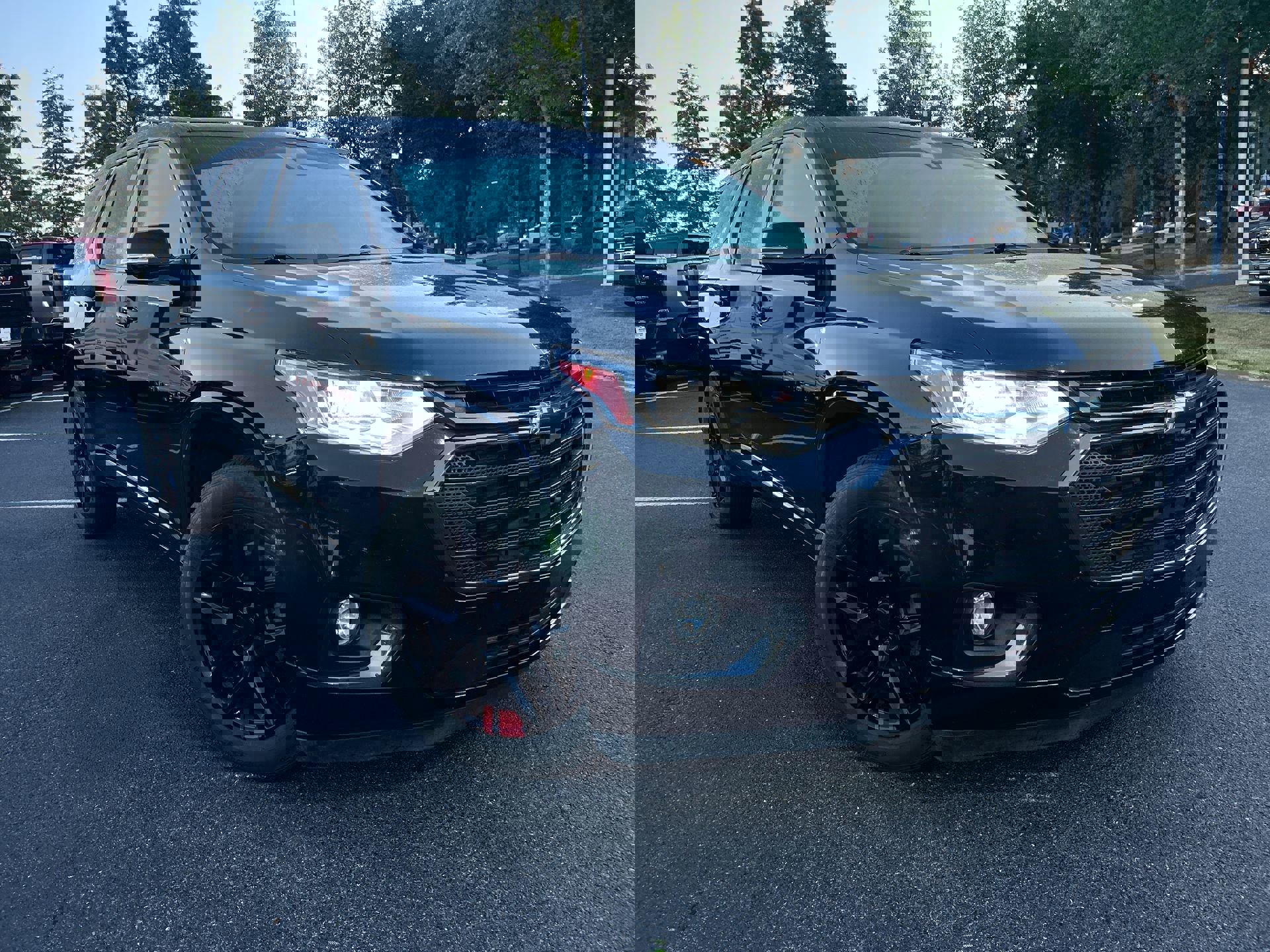 Used 2019 Chevrolet Traverse Premier w/ Redline Edition image 2