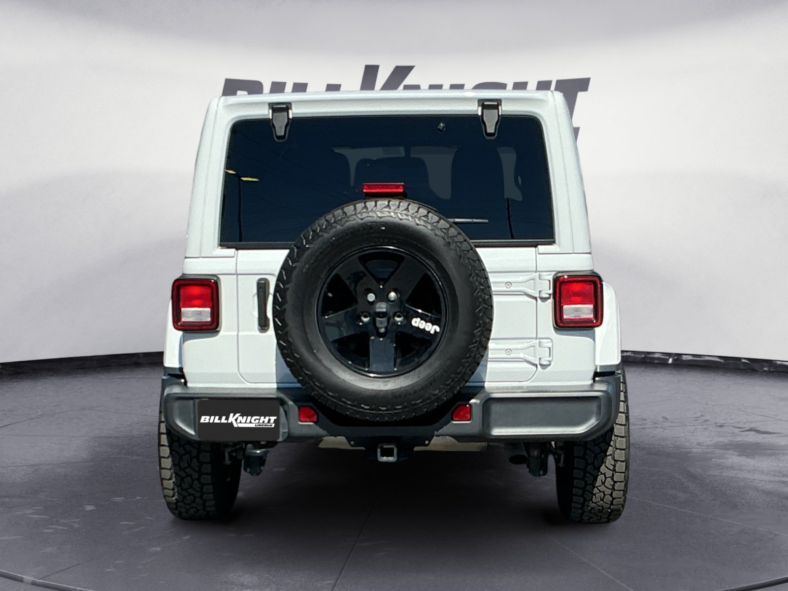 Used 2023 Jeep Wrangler Unlimited Sahara AWD/4WD image 5