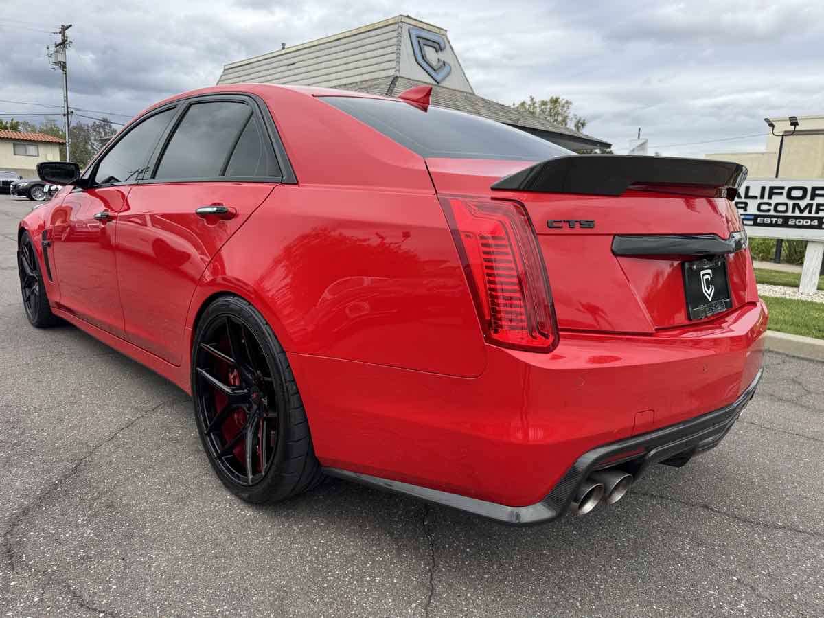Used 2019 Cadillac CTS V w/ Carbon Fiber Package RWD image 4