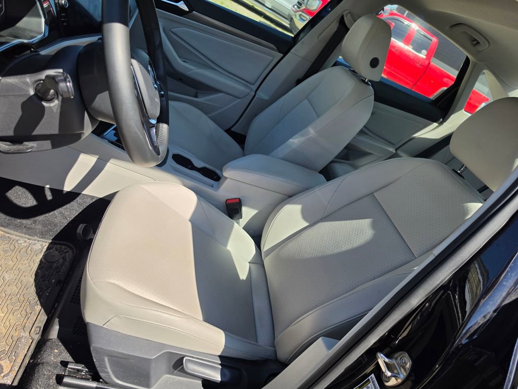 Used 2020 Volkswagen Jetta SEL FWD image 6