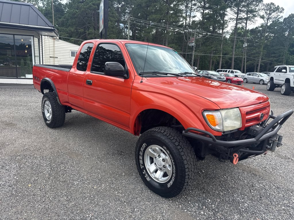Used 2000 Toyota Tacoma PreRunner RWD image 16