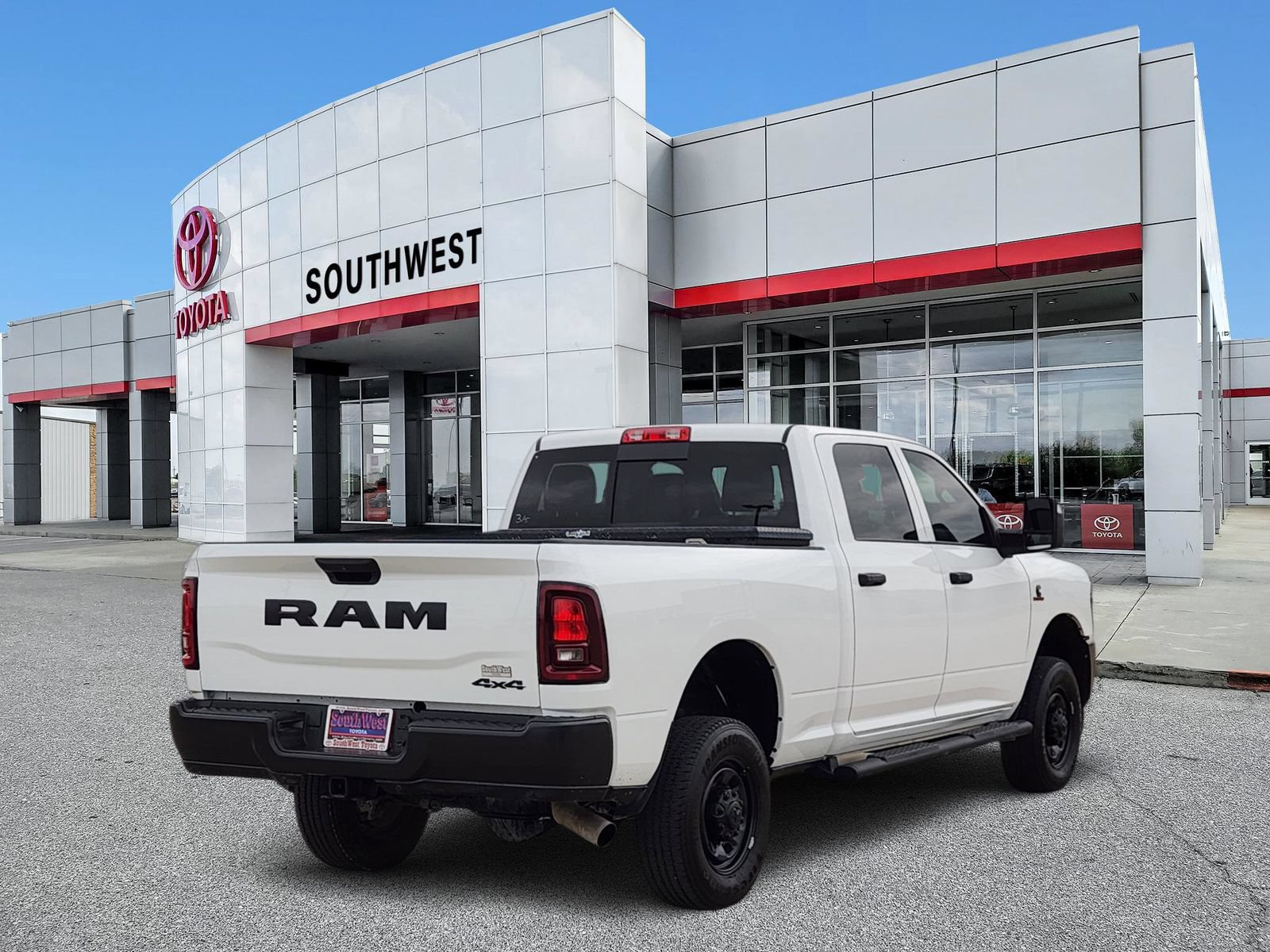 Used 2025 RAM 2500 Tradesman AWD/4WD image 5