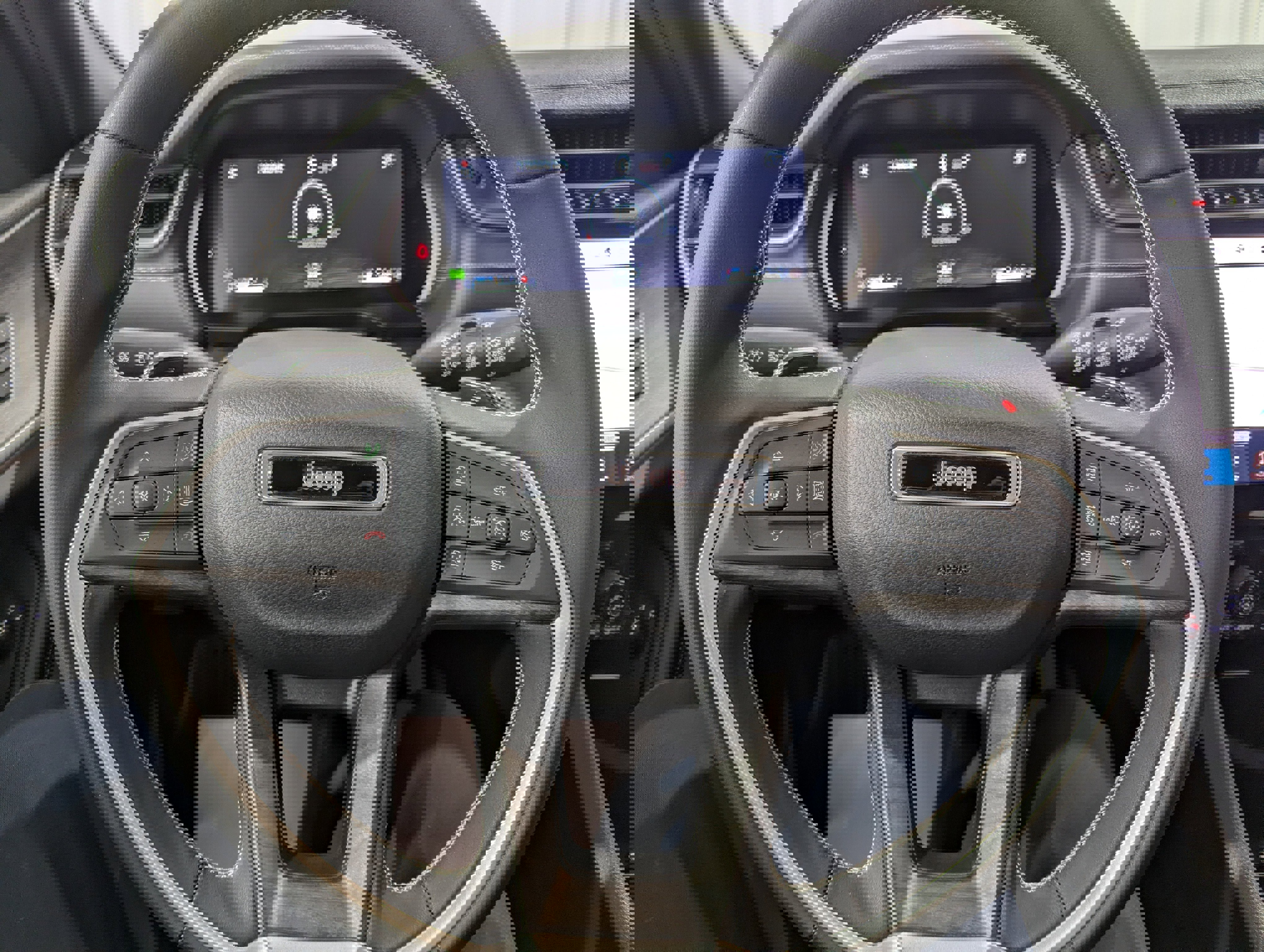 Used 2025 Jeep Grand Cherokee L Limited w/ Black Appearance Package image 20