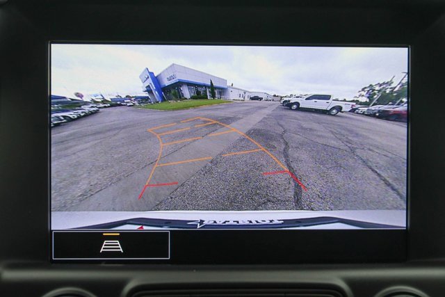 Used 2023 GMC Terrain AT4 image 34