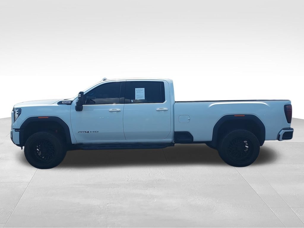 Used 2024 GMC Sierra 2500 AT4 w/ Technology Package AWD/4WD video 5