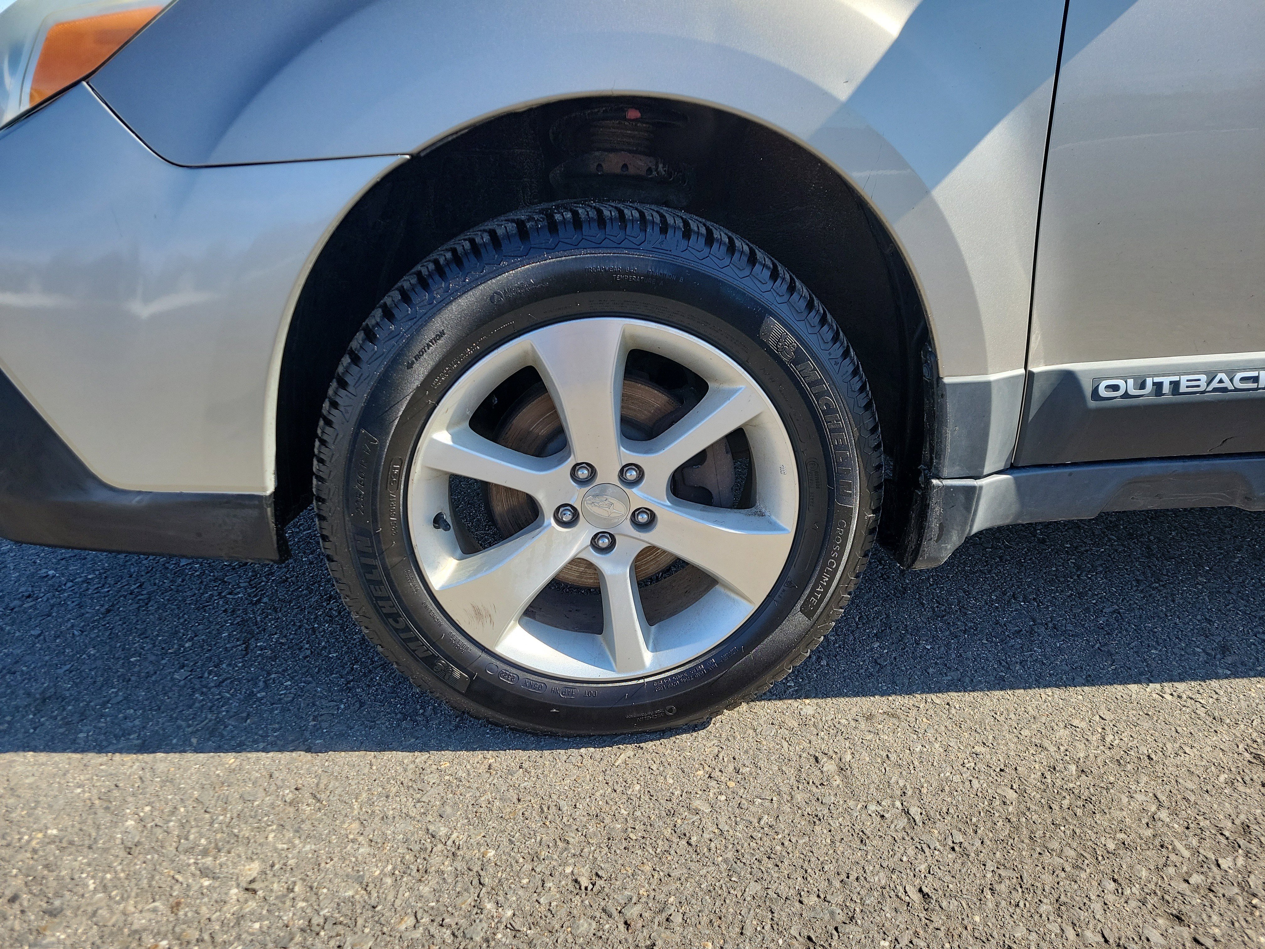 Used 2014 Subaru Outback 2.5i Limited image 12