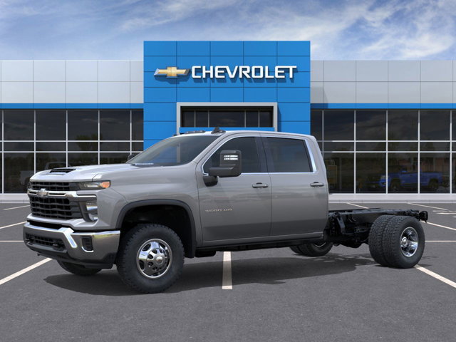 New 2026 Chevrolet Silverado 3500 LT image 2