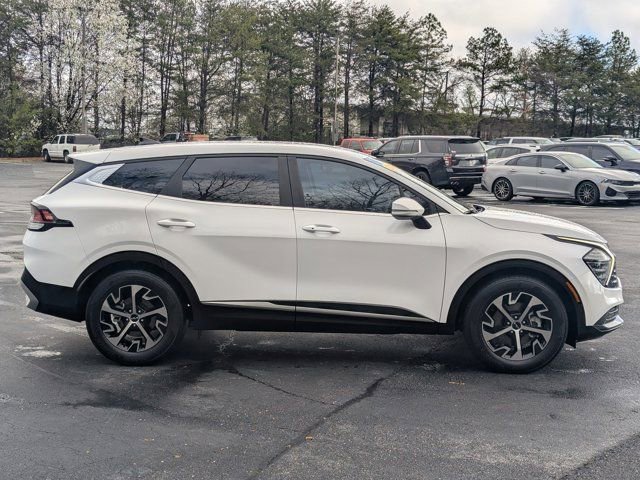 Used 2024 Kia Sportage EX FWD image 8