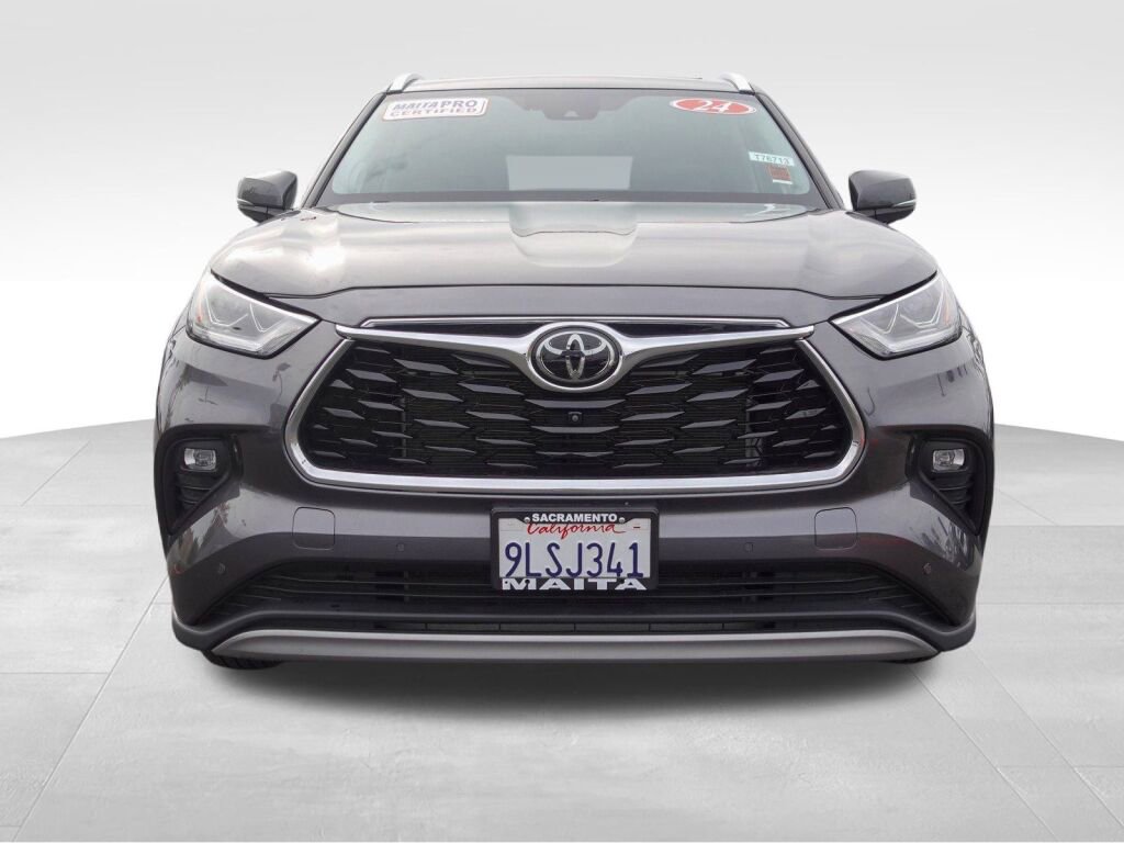 Used 2024 Toyota Highlander Platinum image 9