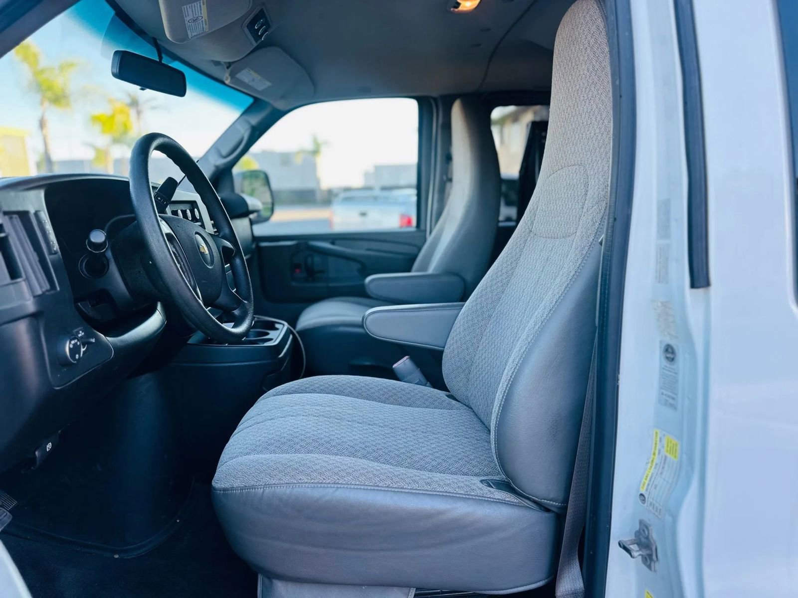 Used 2014 Chevrolet Express 2500 LT w/ LT Preferred Equipment Group RWD image 10