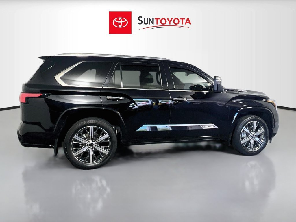 Used 2023 Toyota Sequoia Capstone RWD image 2