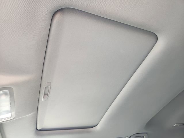 Used 2019 Toyota Highlander XLE image 21