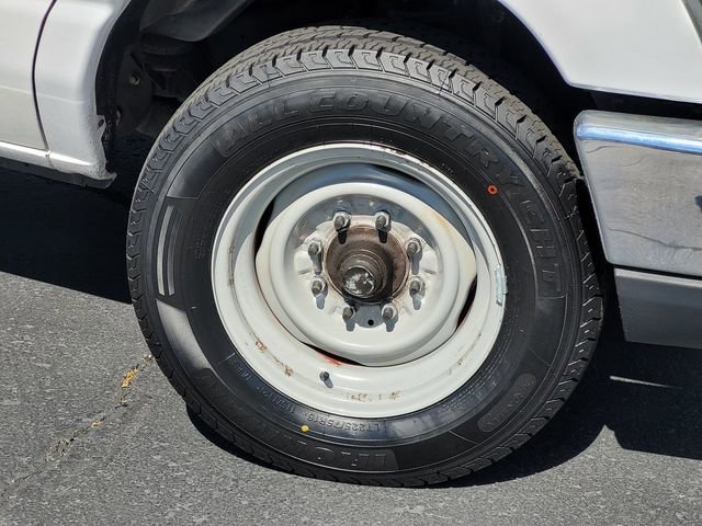 Used 2013 Ford E-350 and Econoline 350 XLT image 12