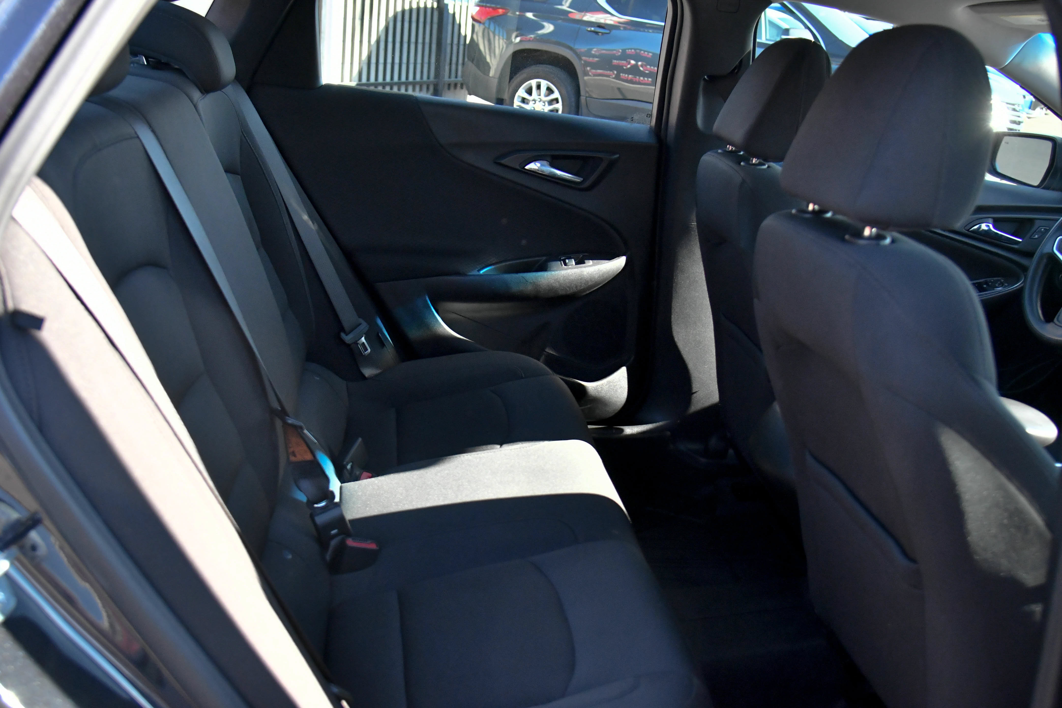 Used 2022 Chevrolet Malibu LS FWD image 35