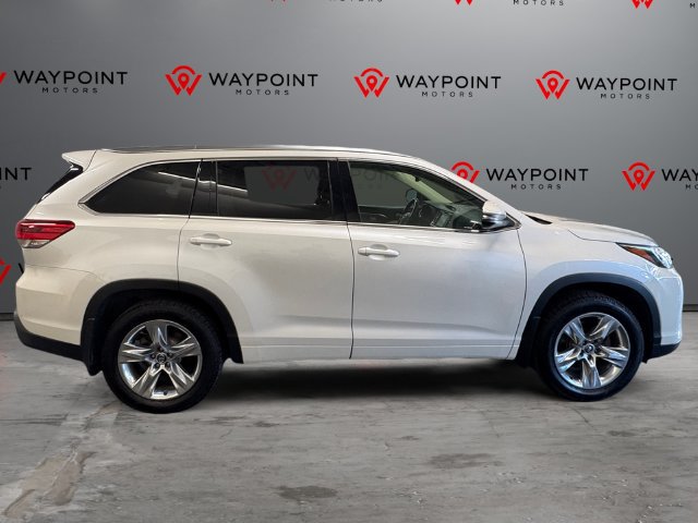 Used 2018 Toyota Highlander Limited AWD/4WD image 8