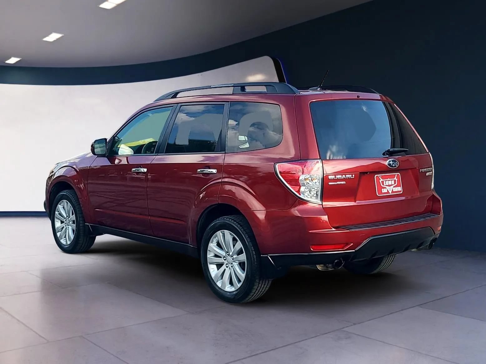 Used 2013 Subaru Forester 2.5X Limited AWD/4WD image 3