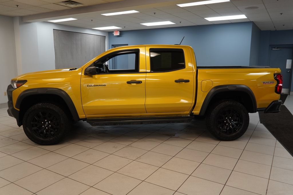 Used 2023 Chevrolet Colorado Trail Boss w/ Advanced Trailering Package AWD/4WD image 2