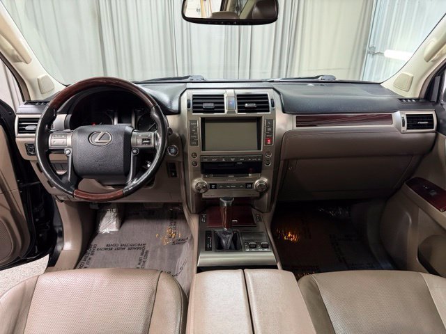 Used 2018 Lexus GX 460 Premium w/ Premium Package AWD/4WD image 12