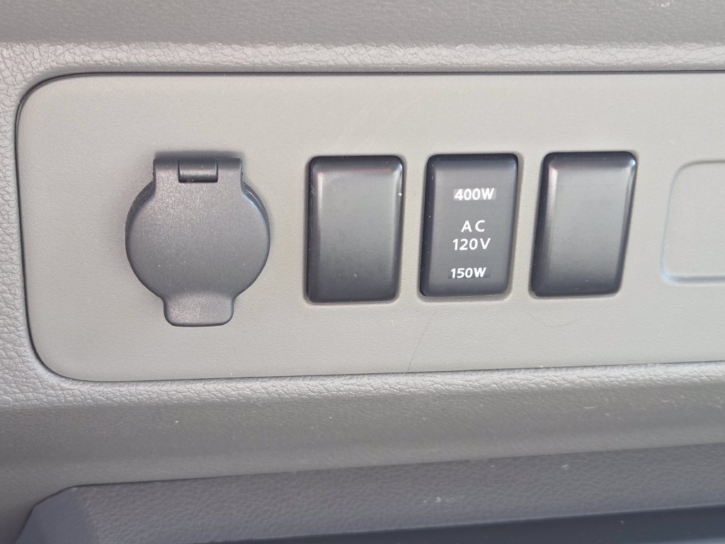 Used 2020 Nissan NV 2500 SV RWD image 13