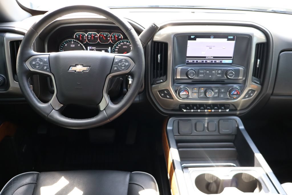 Used 2017 Chevrolet Silverado 1500 High Country w/ High Desert Package AWD/4WD image 6