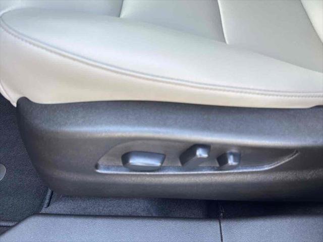 Used 2021 Cadillac XT4 Luxury image 15