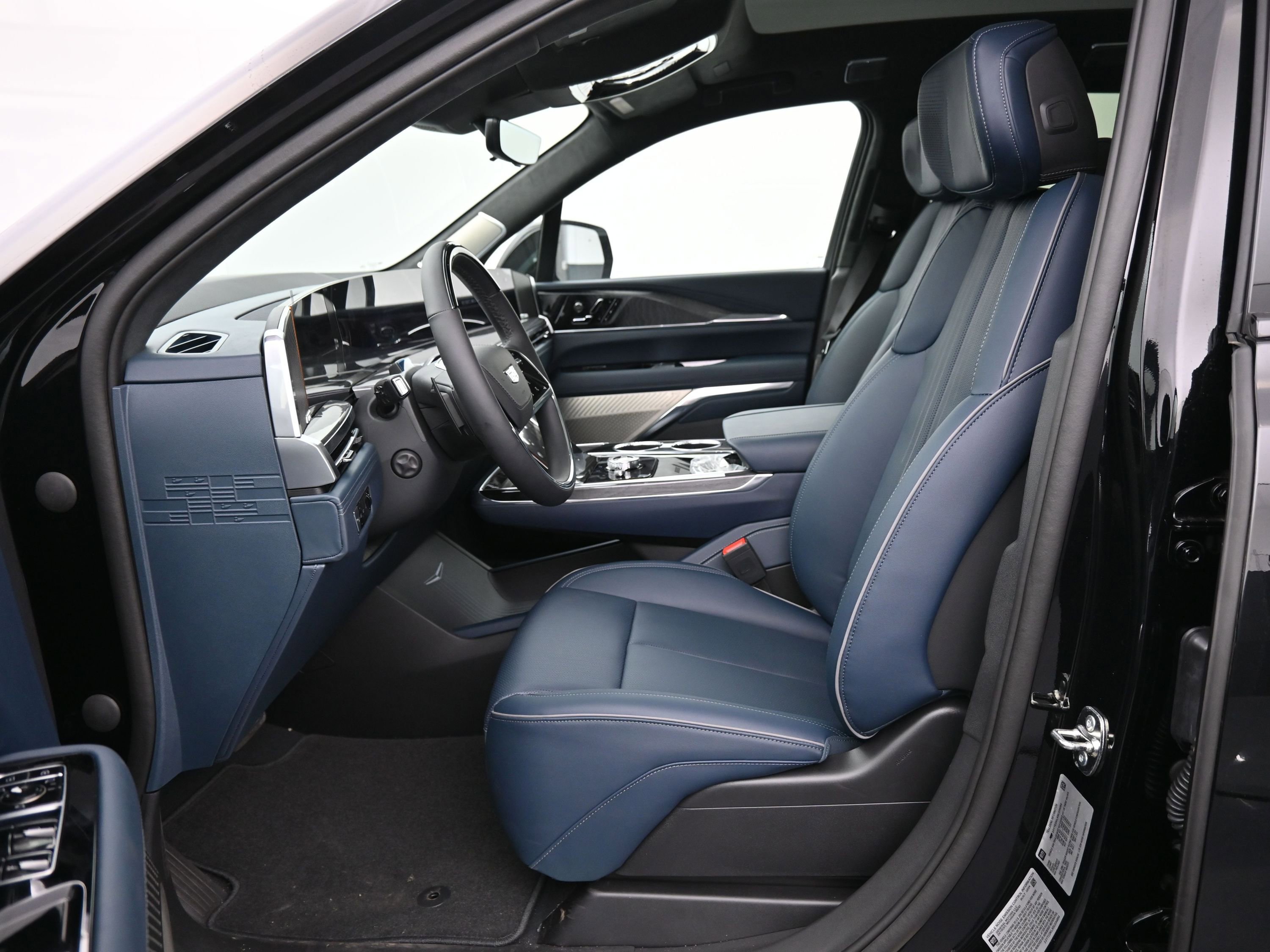 New 2025 Cadillac Escalade IQ Luxury 2 image 11