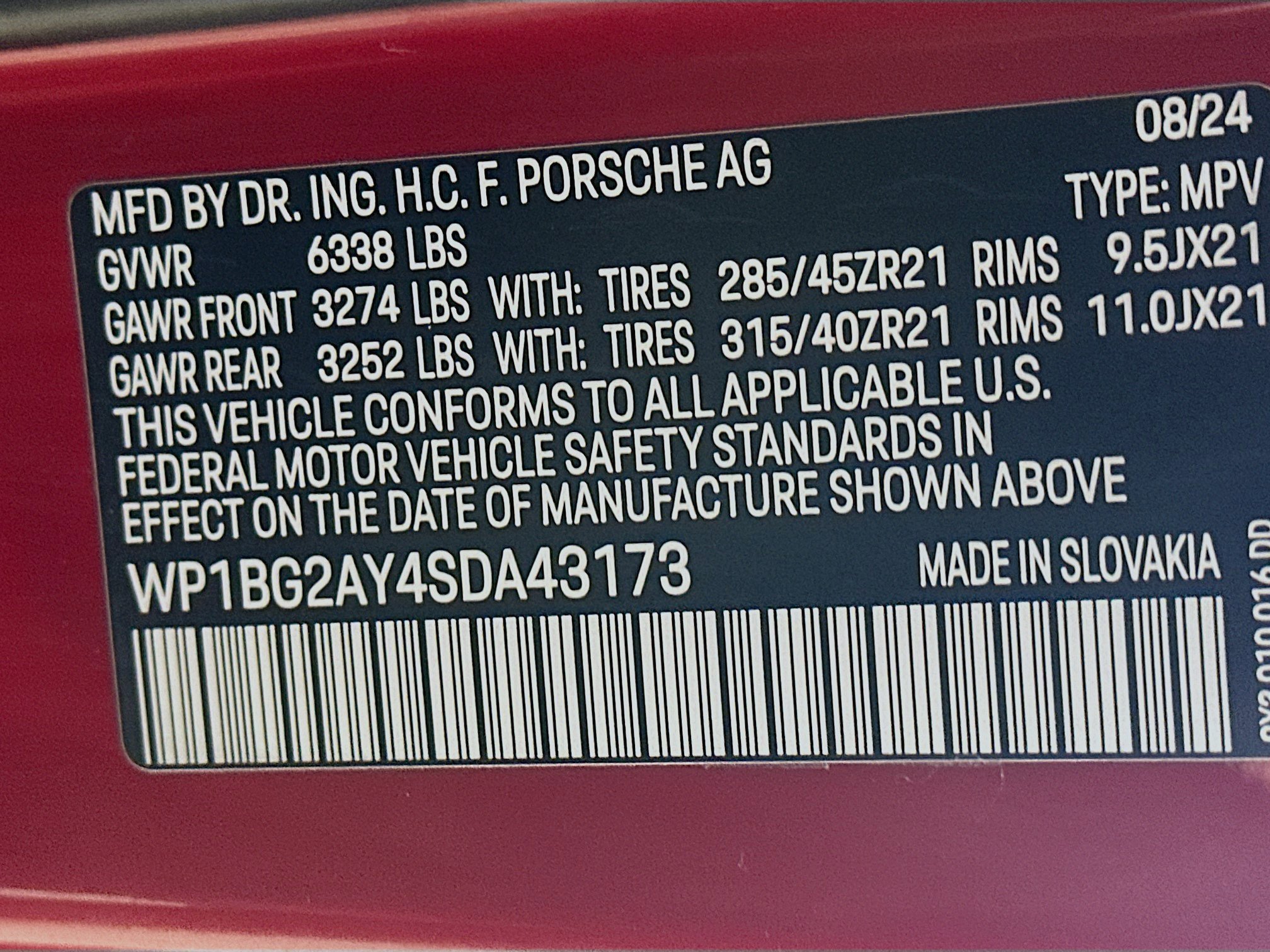 Used 2025 Porsche Cayenne GTS AWD/4WD image 43
