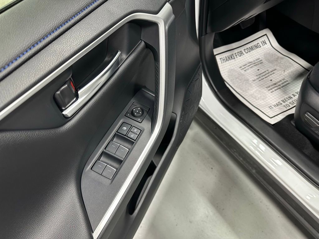 Used 2025 Toyota RAV4 XSE w/ Weather Package image 9
