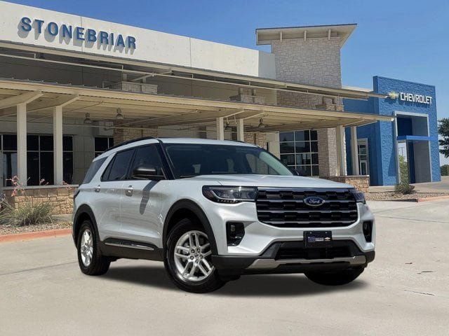 Used 2025 Ford Explorer Active w/ Active Comfort Package RWD image 1