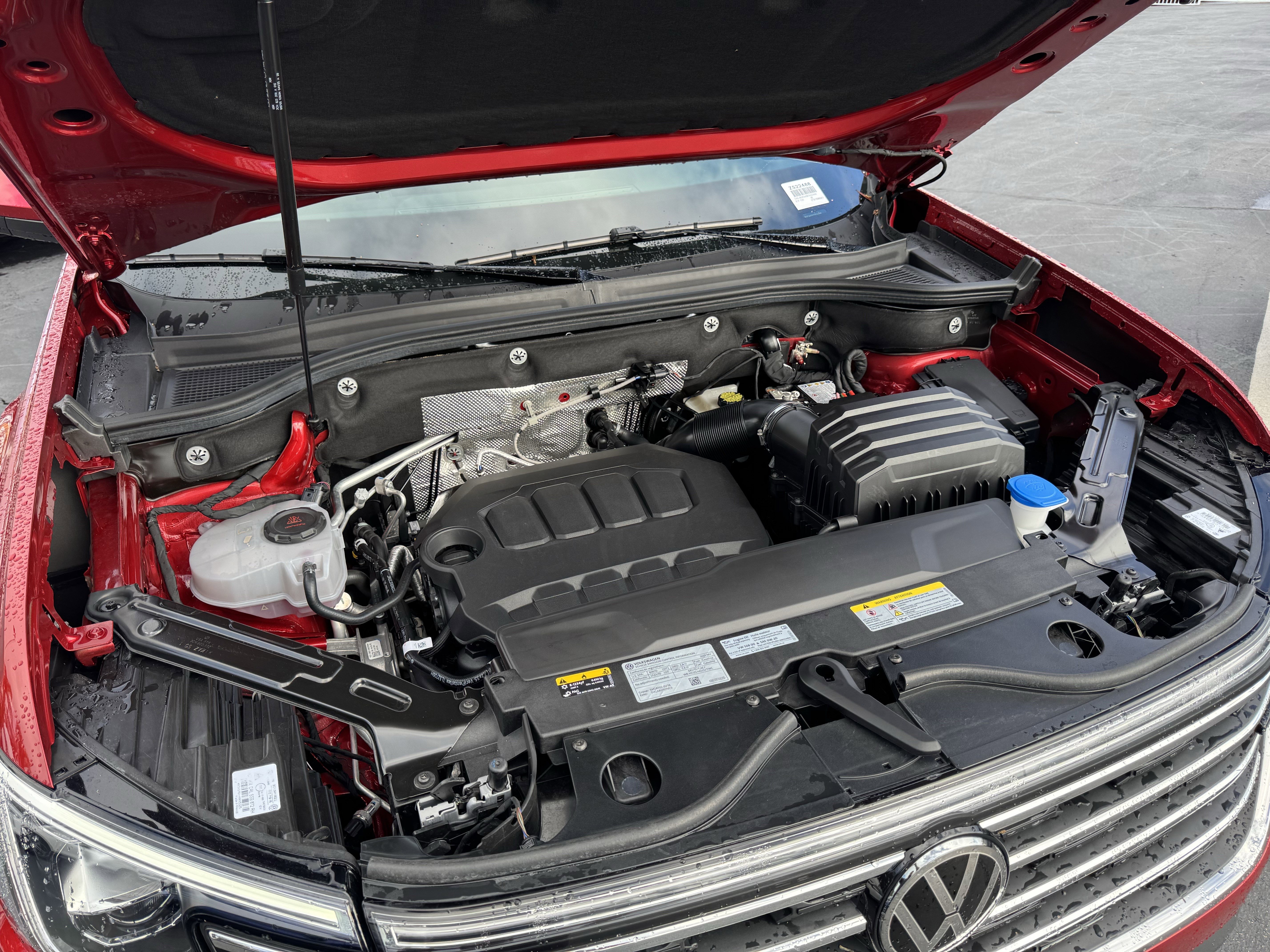 Used 2025 Volkswagen Atlas SE image 41