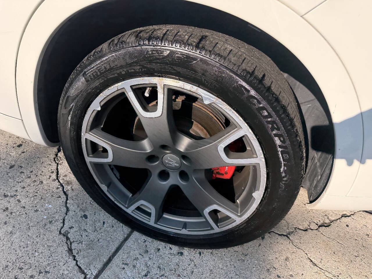 Used 2017 Maserati Levante w/ Luxury Package AWD/4WD image 9