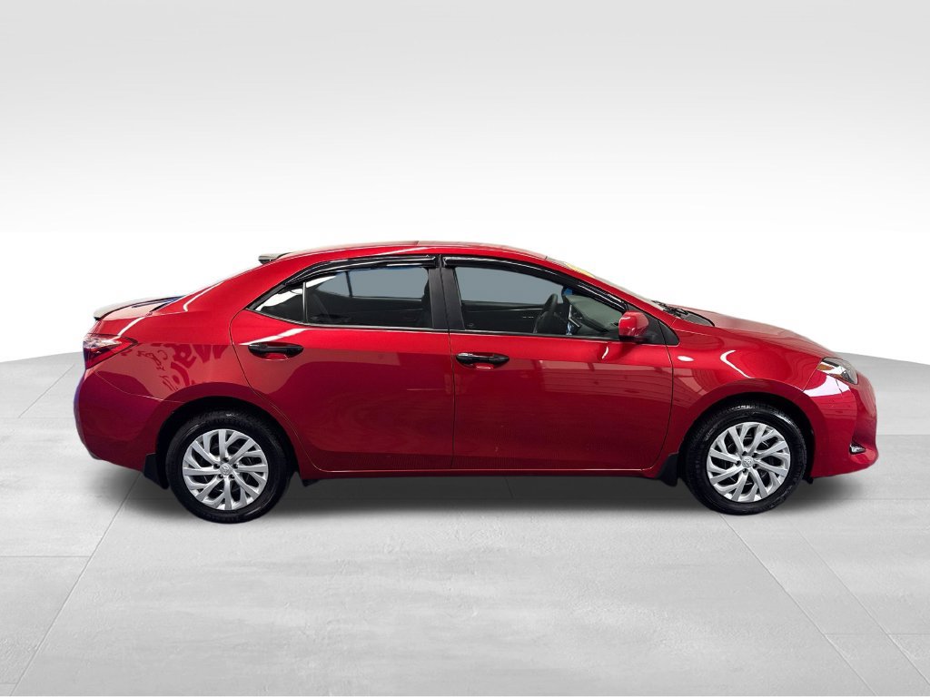 Used 2018 Toyota Corolla LE FWD image 7