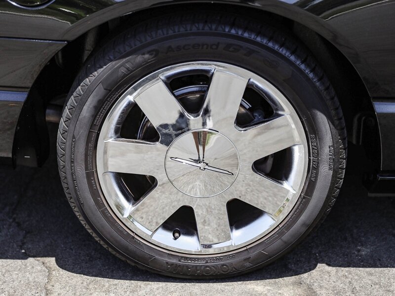 Used 2002 Ford Thunderbird RWD image 13