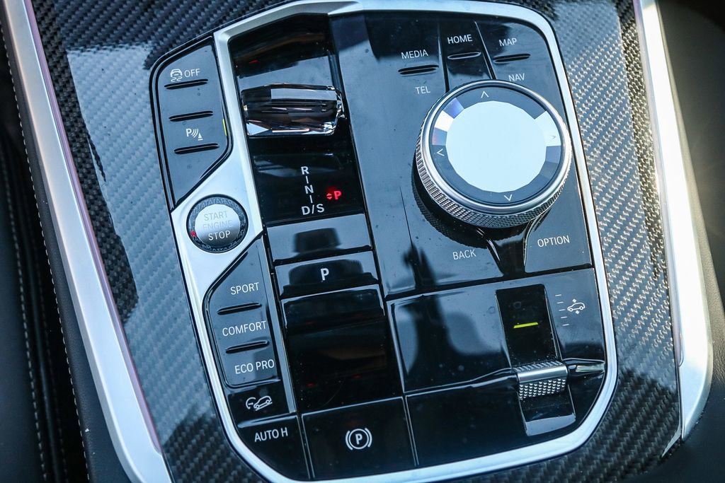 Used 2025 BMW X5 M60i image 21