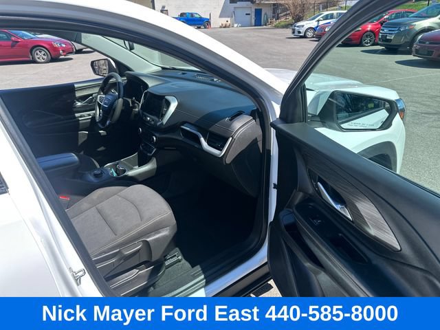Used 2024 GMC Terrain SLE AWD/4WD image 11