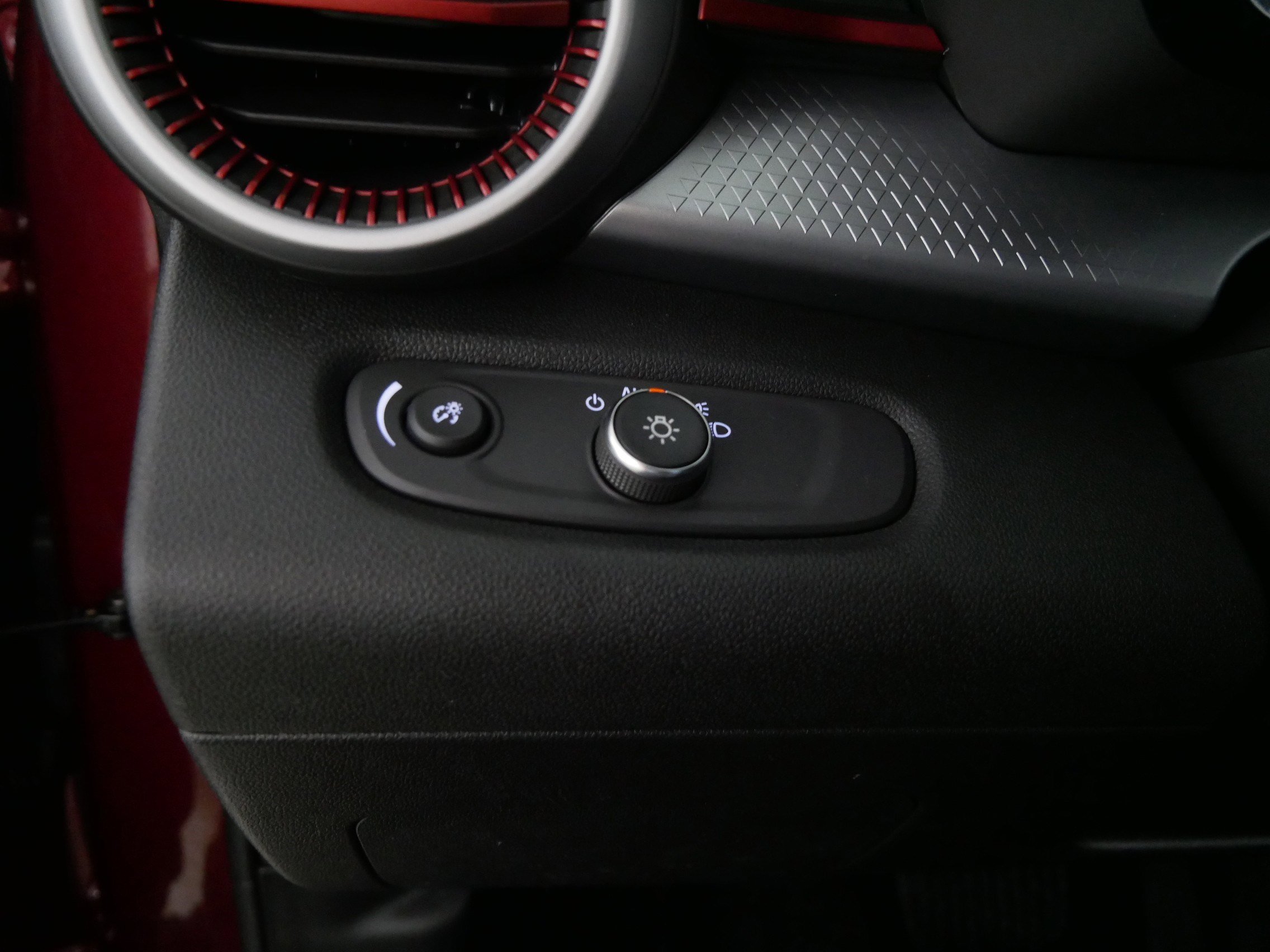 Used 2024 Chevrolet Trax RS w/ Driver Confidence Package image 26