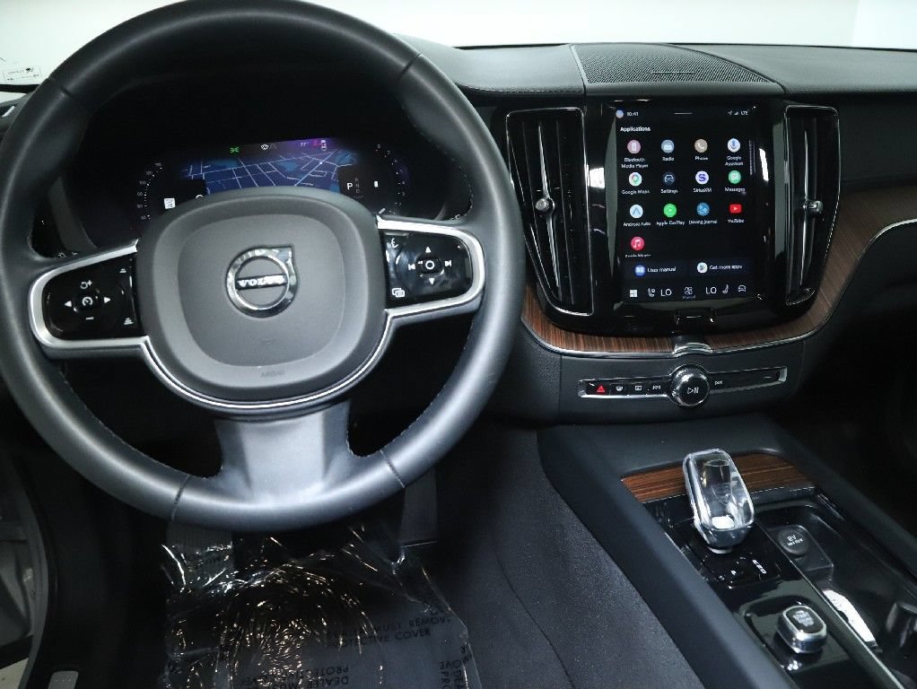 Used 2023 Volvo XC60 B5 Ultimate w/ Climate Package AWD/4WD image 30