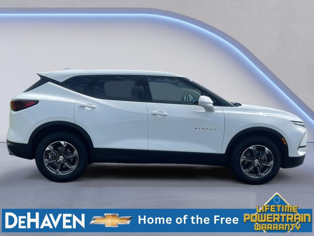 Used 2025 Chevrolet Blazer LT AWD/4WD image 7