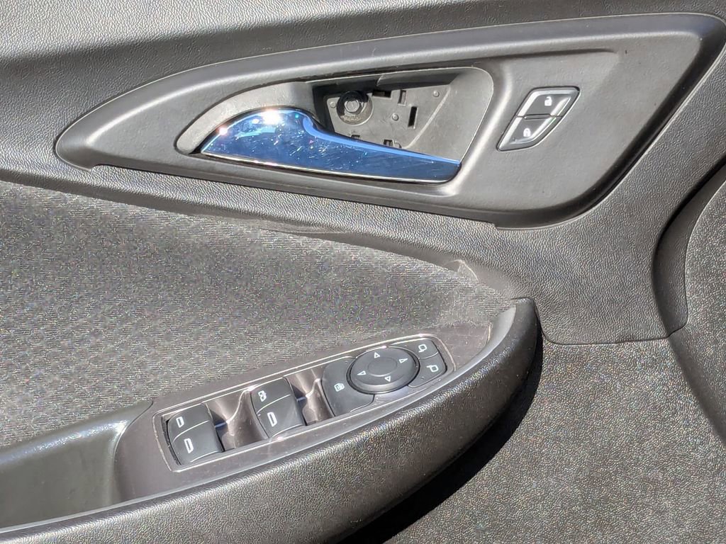 Used 2023 Chevrolet Malibu LT image 12