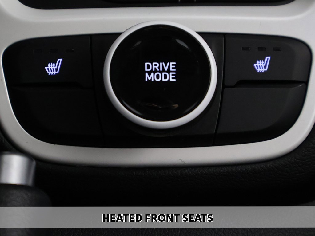 Certified 2025 Hyundai Venue Limited image 6