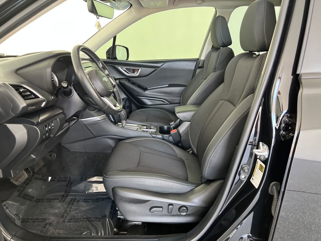 Used 2024 Subaru Forester Premium AWD/4WD image 11