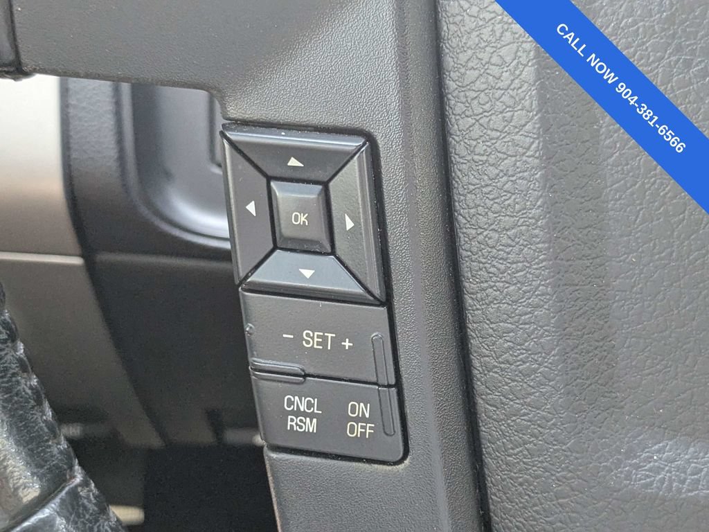 Used 2017 Ford Expedition XLT RWD image 25